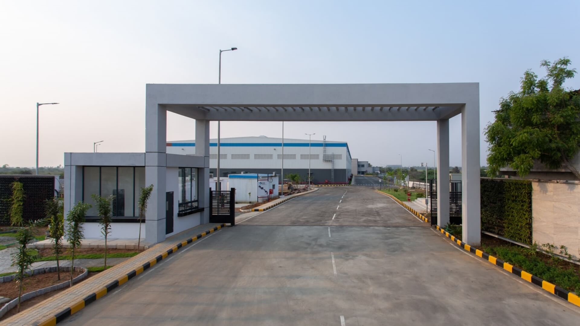 supply chain warehouse
